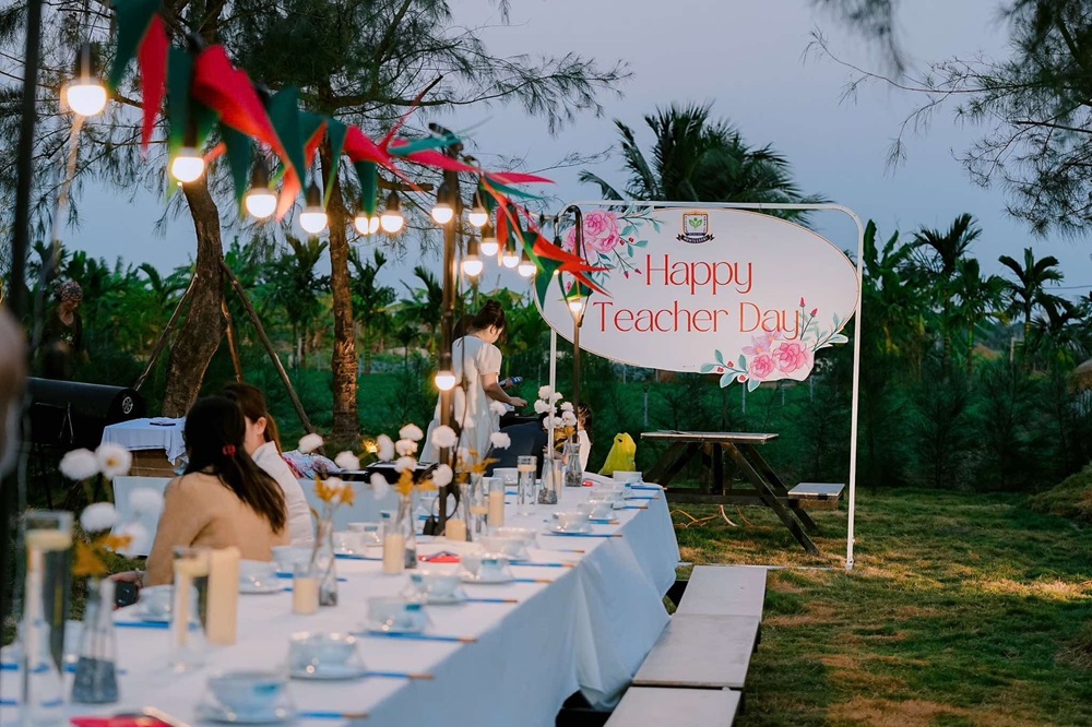 Không Gian Ngoài Trời Được Nhiều Khách Hàng Lựa Chọn Để Tổ Chức Sinh Nhật Và Tiệc Kỷ Niệm