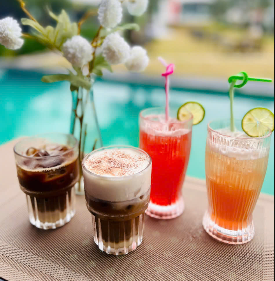 Trà & Sữa chua đánh đá